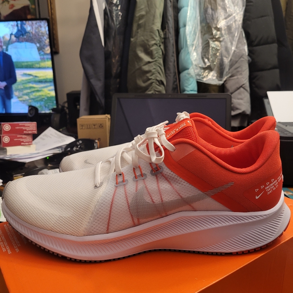 Man's Nike Sneaker